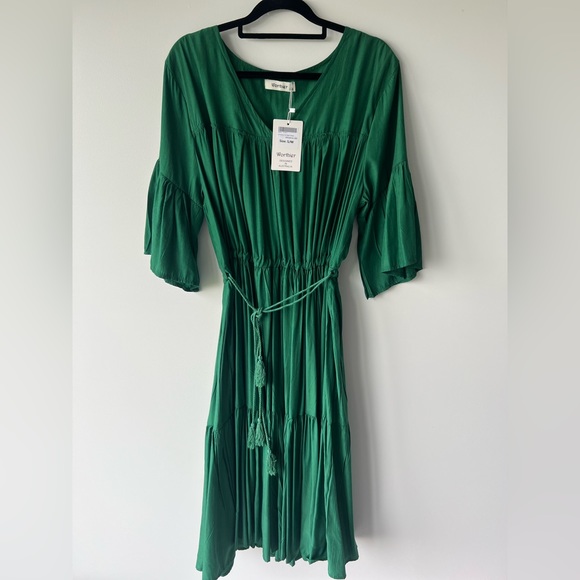 worthier Dresses & Skirts - Worthier Umina Tie Waist Dress in Forrest Green Size S/M BNWT